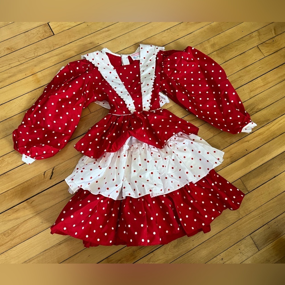 Martha’s Miniatures red and white polka‎ dot peasant full skirt party dress bell